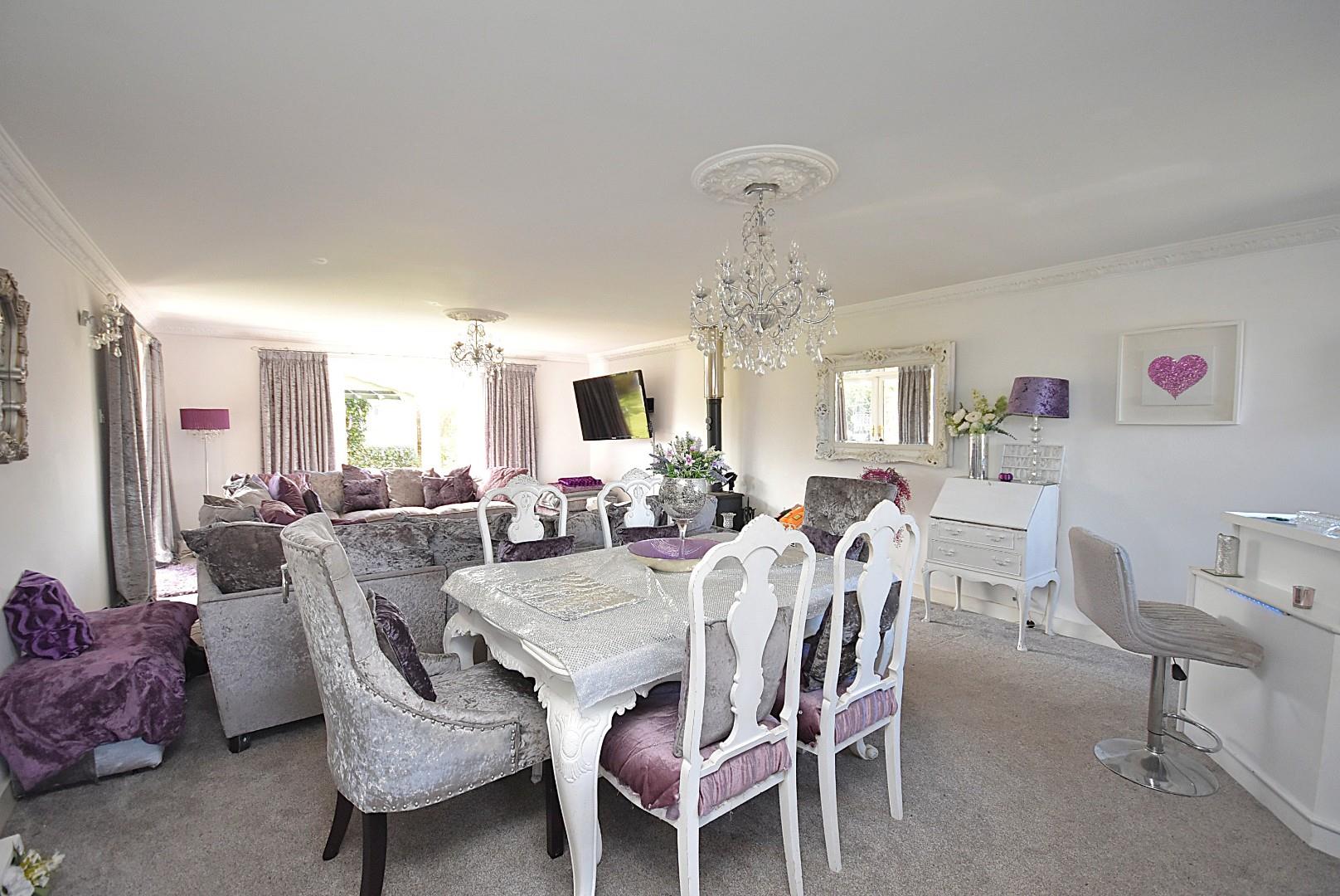 12 Stradling Close, Sully, CF64 5HU